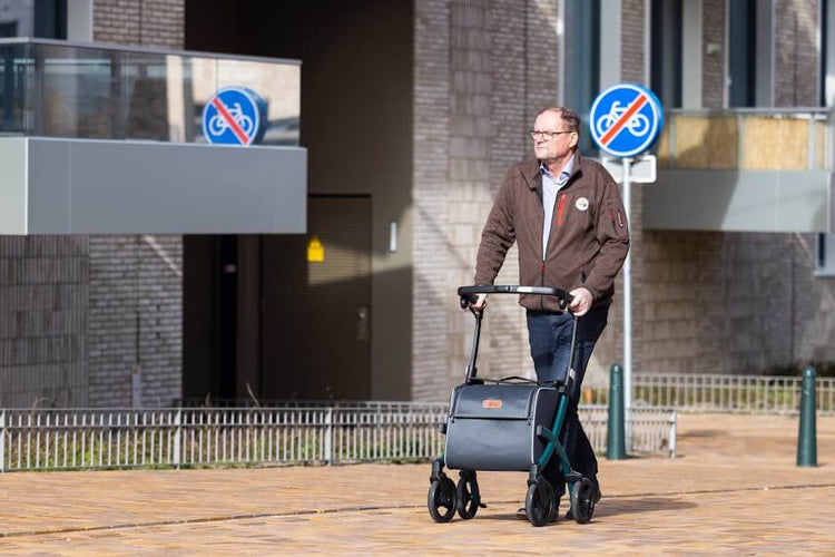 Walkers-Walking Frames vs. Walkers: Know the Difference