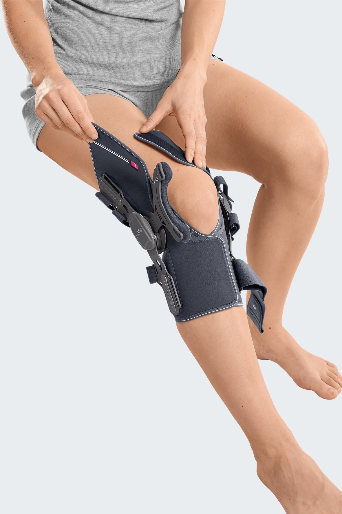 PT Control II Knee Brace